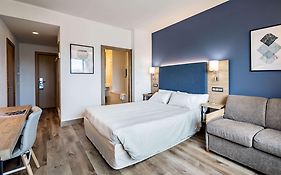 Hotel Puerta De Bilbao